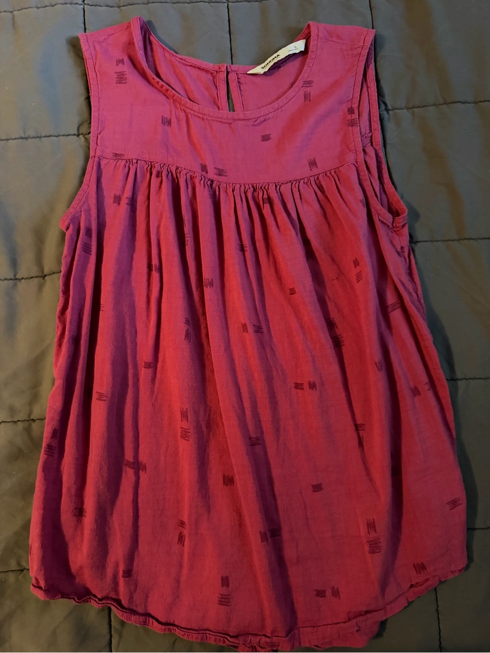 Sonoma Magenta Sleeveless Gathered Yoke Tank